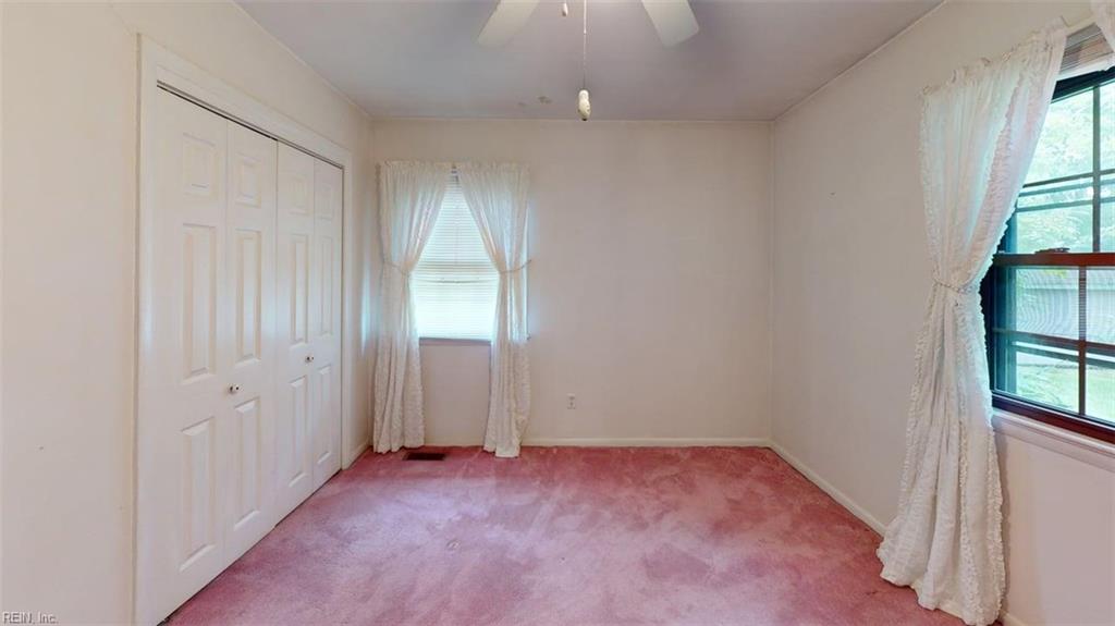 110 Londonshire Ter Property Photo 31
