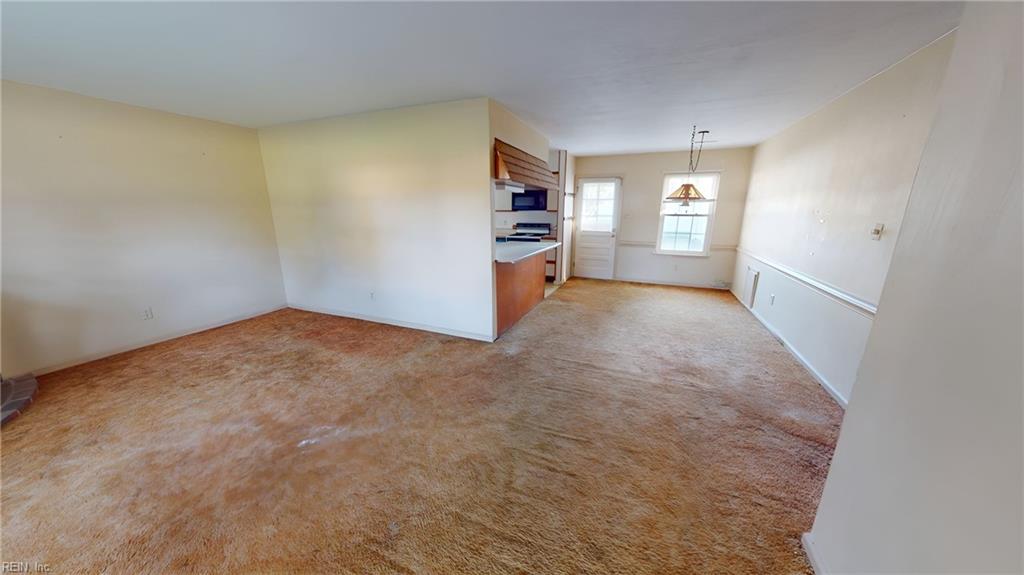 4710 Milan Dr Property Photo 4