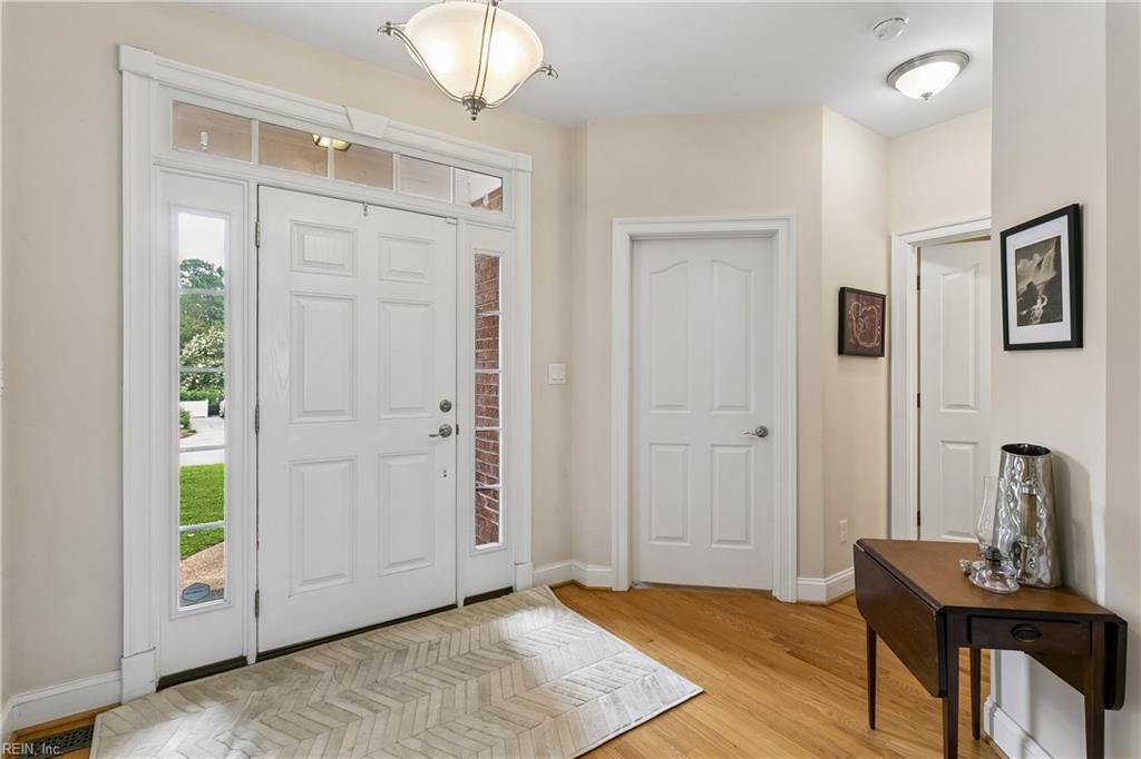 4400 Landfall Dr Property Photo 4