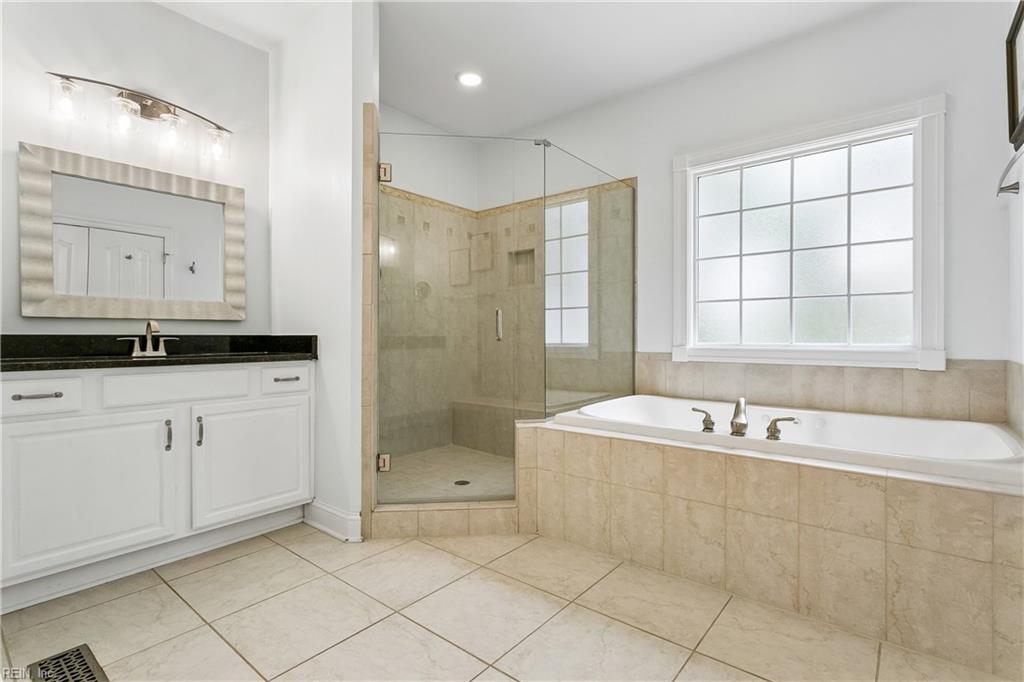 4400 Landfall Dr Property Photo 24
