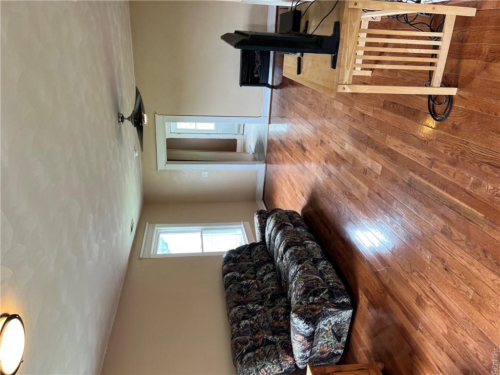 14 B Ave Property Photo 2