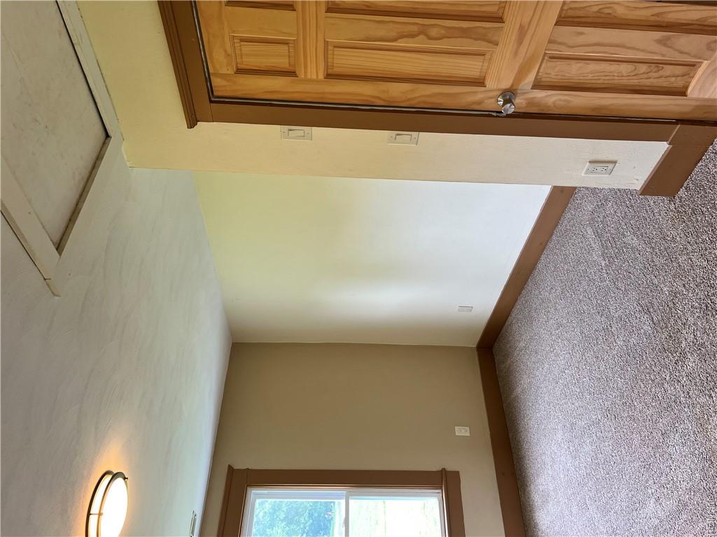 14 B Ave Property Photo 9