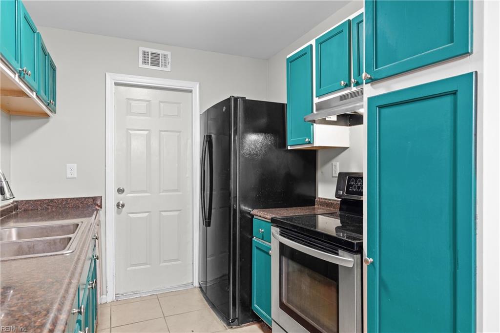 1243 Damyien Arch Property Photo 6