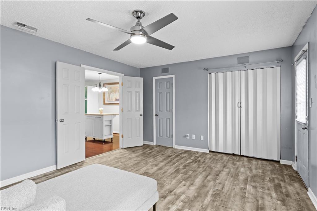 1243 Damyien Arch Property Photo 9