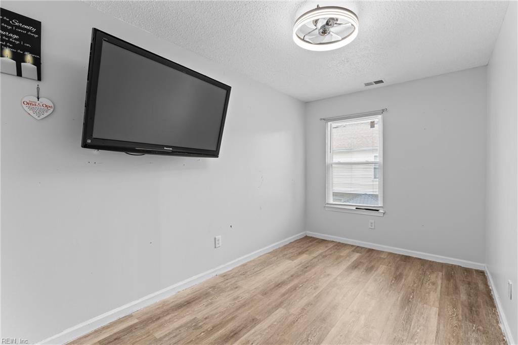 1243 Damyien Arch Property Photo 16