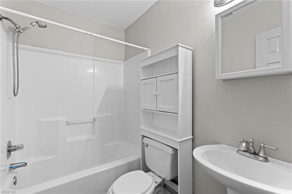 1243 Damyien Arch Property Photo 18