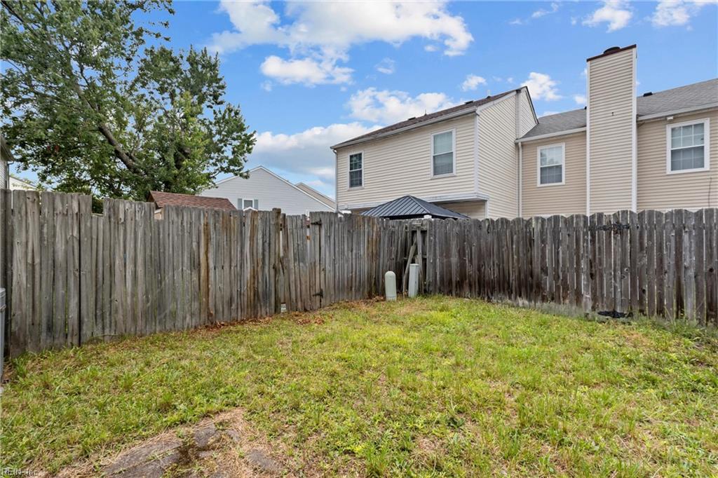 1243 Damyien Arch Property Photo 19