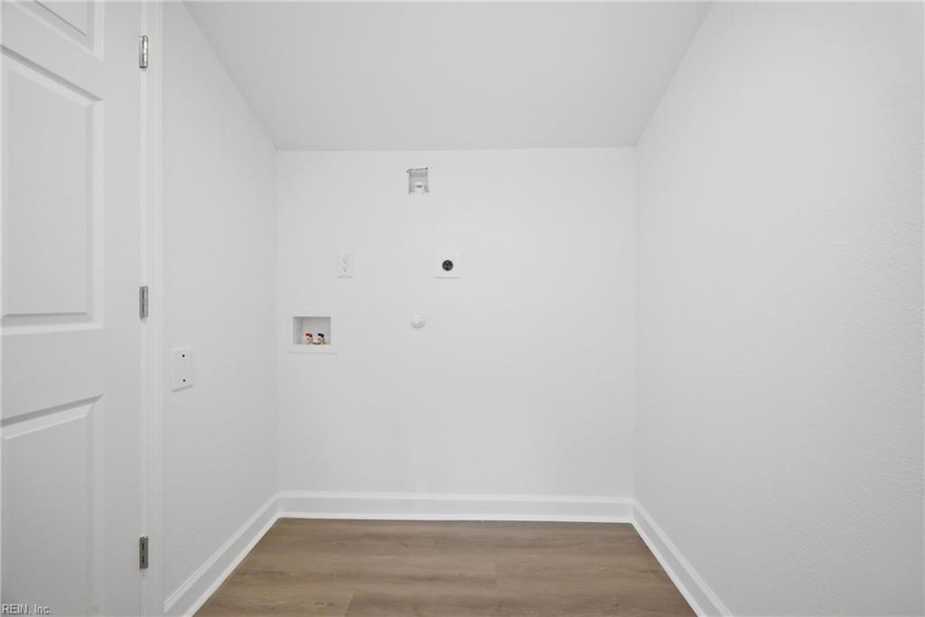 2521 Lynnriver Dr Property Photo 18