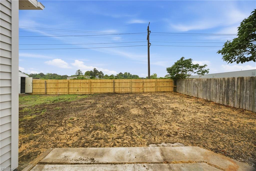 2521 Lynnriver Dr Property Photo 25