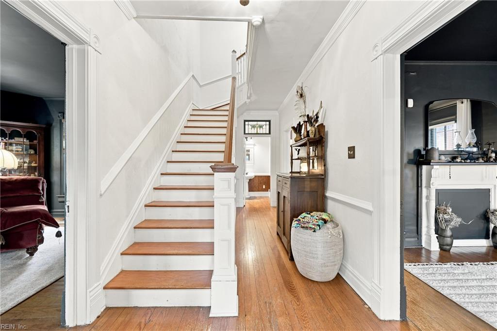 813 W Main St Property Photo 50