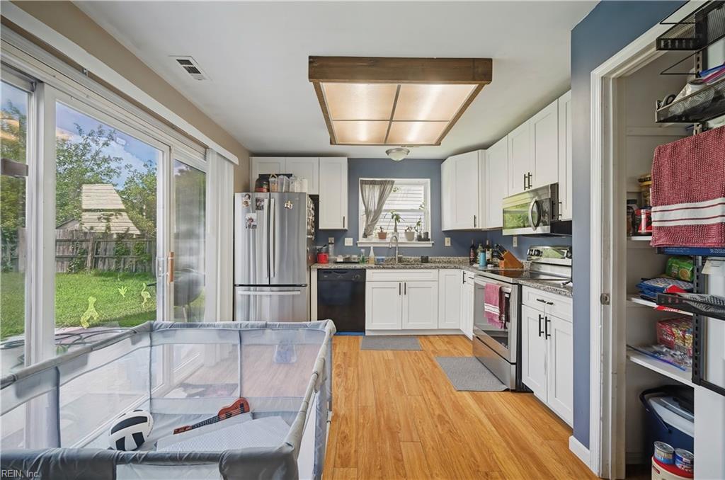 827 Chimney Hill Pw Property Photo 8