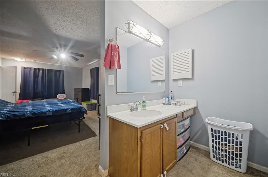 827 Chimney Hill Pw Property Photo 16