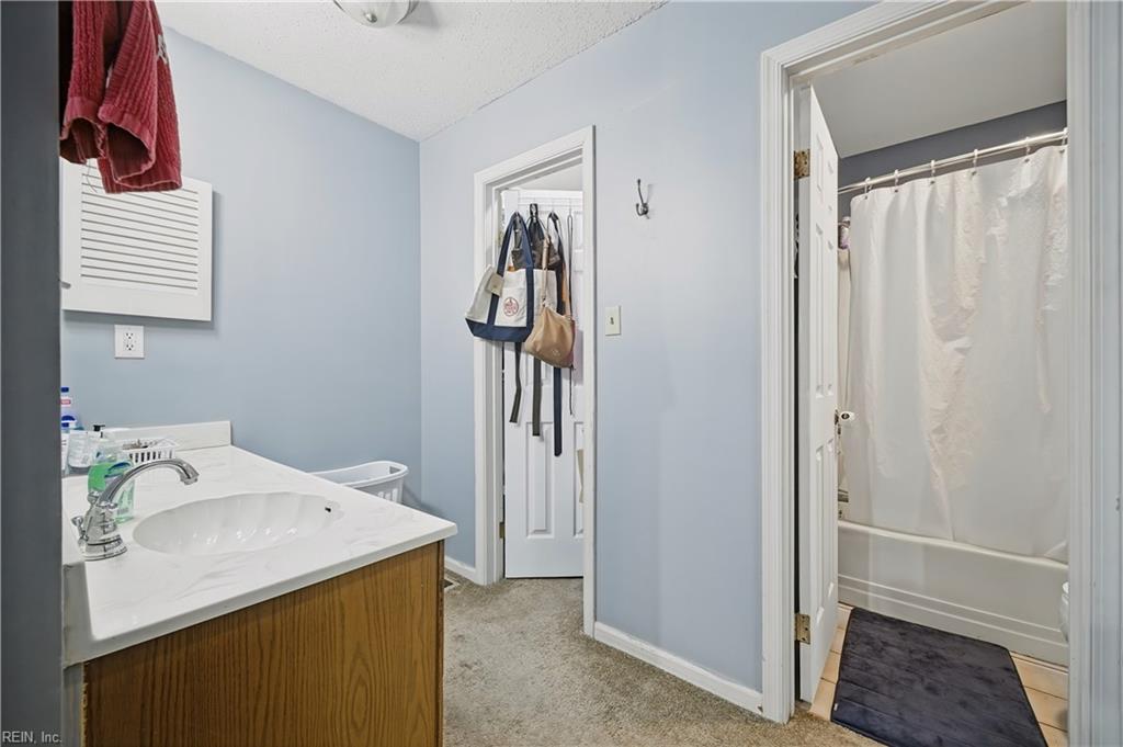 827 Chimney Hill Pw Property Photo 18