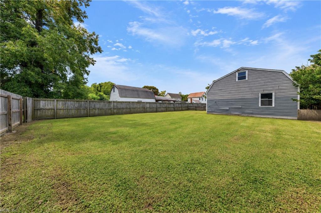 216 Beach Rd Property Photo 37