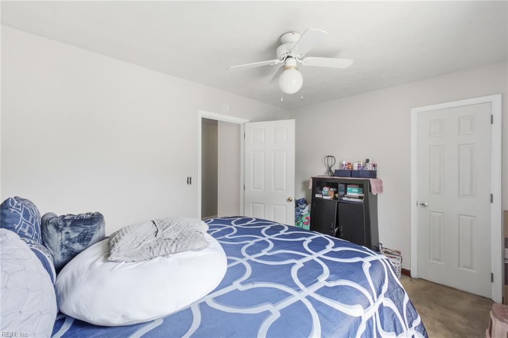932 Elton Hall Cir Property Photo 23