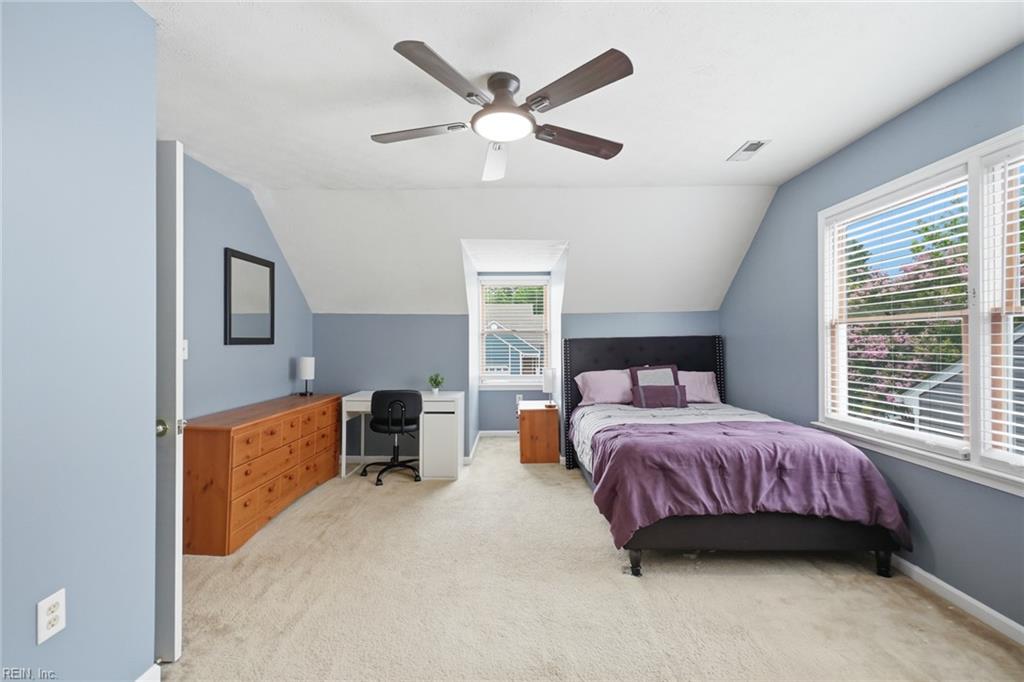 932 Elton Hall Cir Property Photo 26
