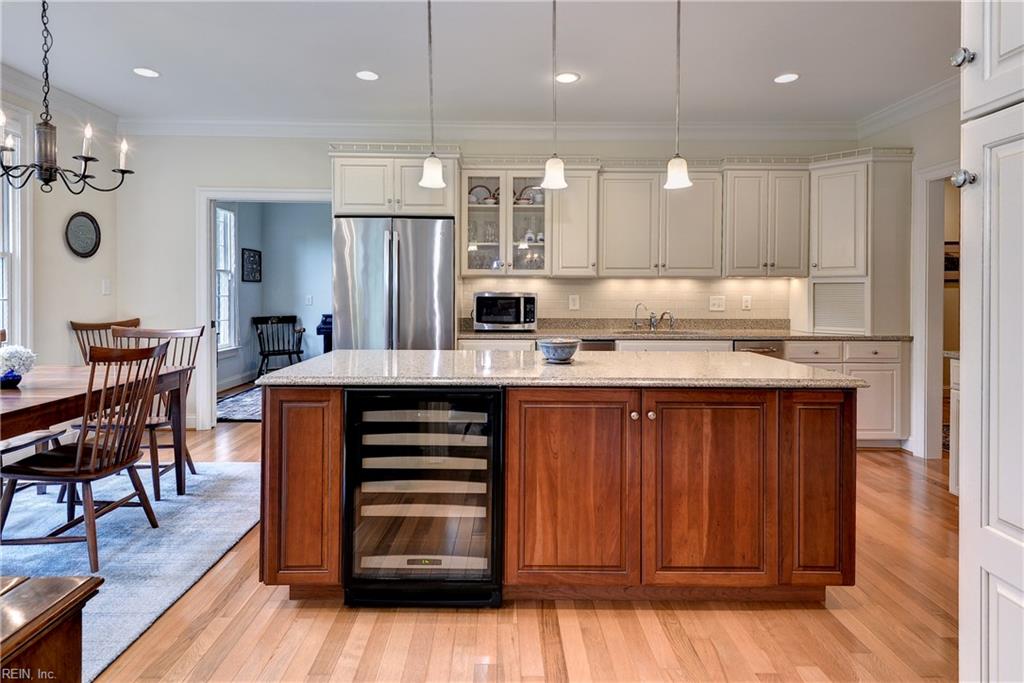 105 Portland Property Photo 16