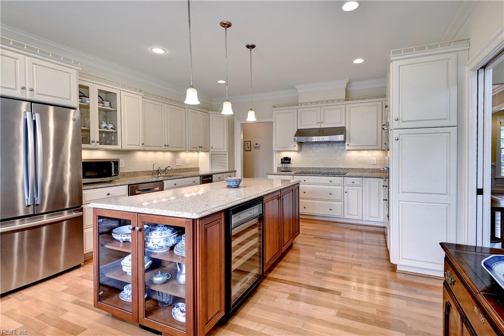 105 Portland Property Photo 17