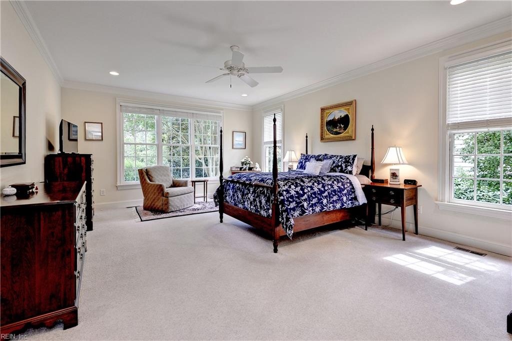 105 Portland Property Photo 24