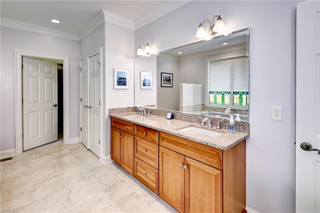 105 Portland Property Photo 27