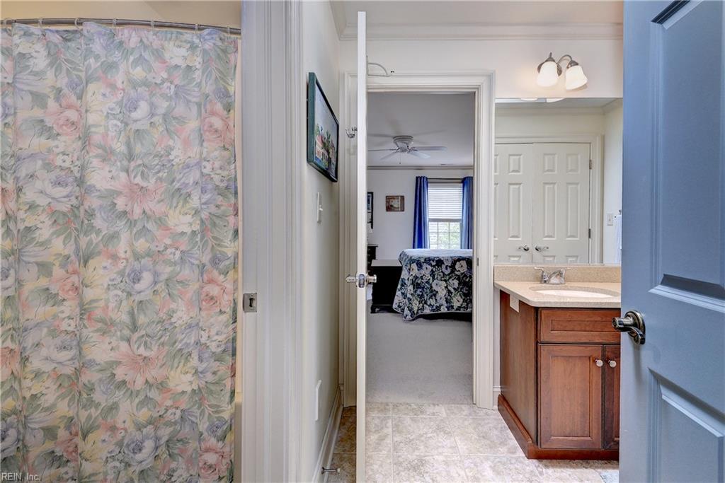 105 Portland Property Photo 35