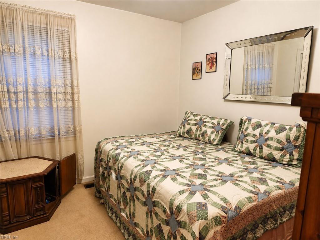 1213 Lakeview Ct Property Photo 10