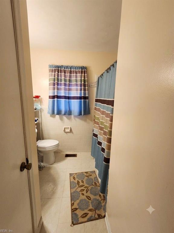 1213 Lakeview Ct Property Photo 11