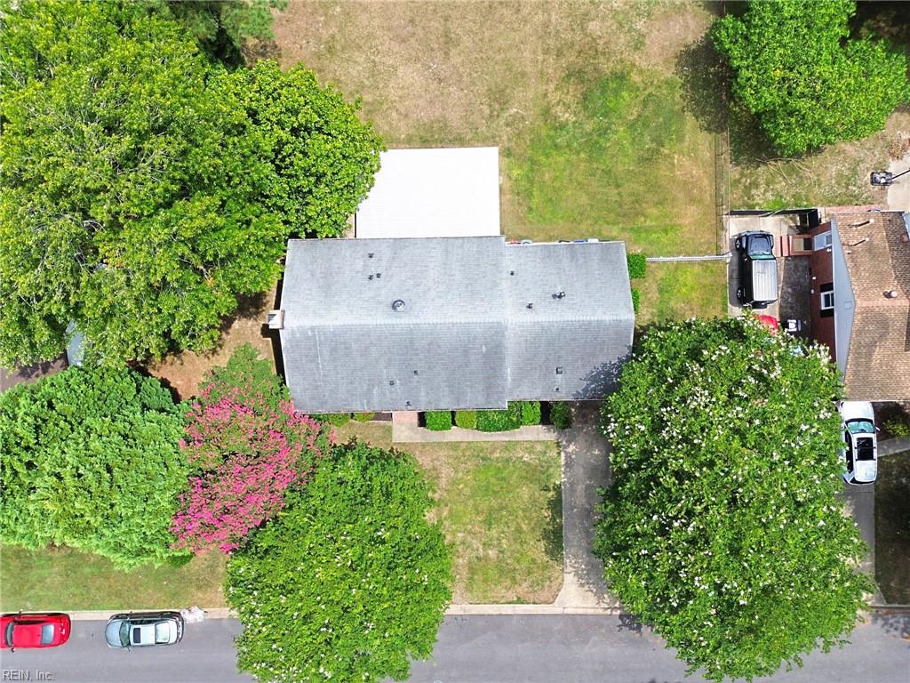 740 Yorkshire Dr Property Photo 35