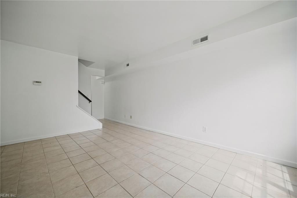 723 Grant Ave Property Photo 5