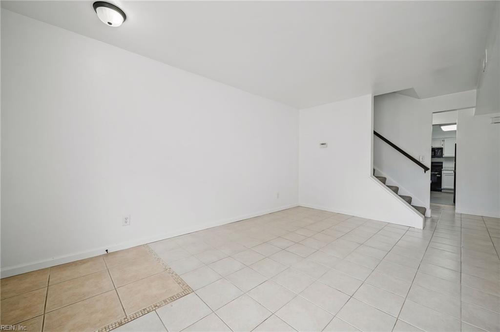 723 Grant Ave Property Photo 6