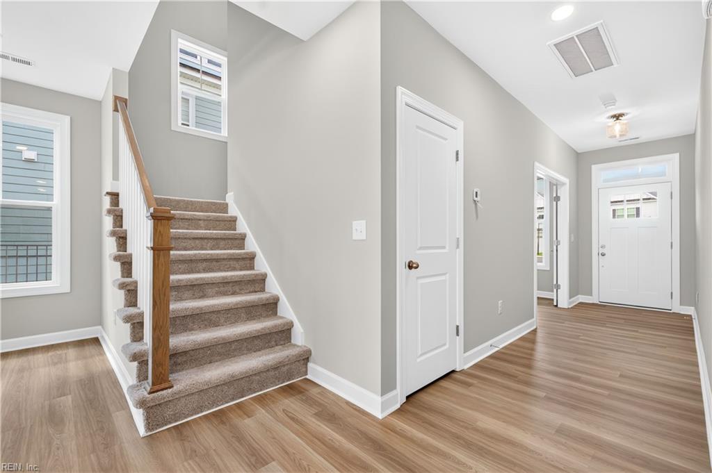 1356 Narrow Way Property Photo 4