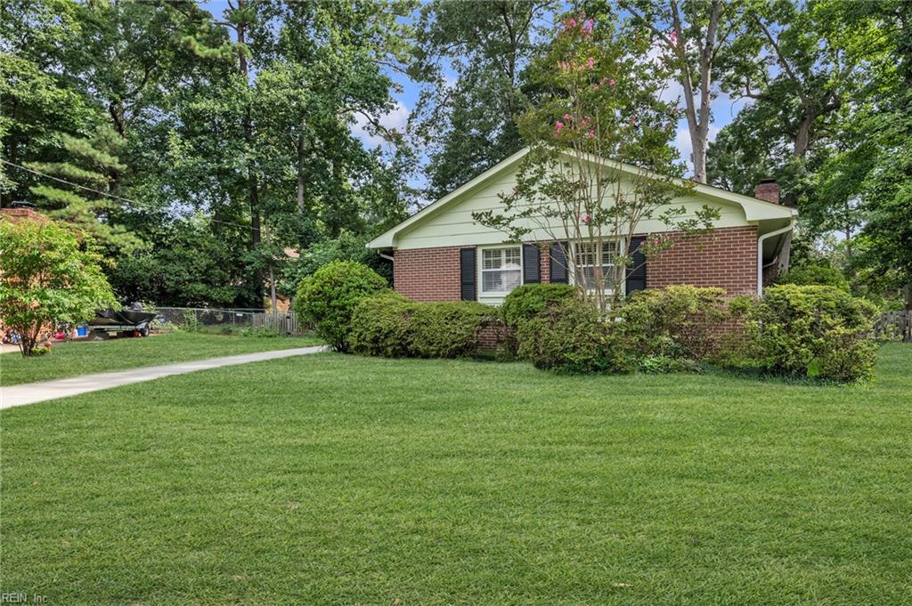 187 Corinthia Dr Property Photo 4