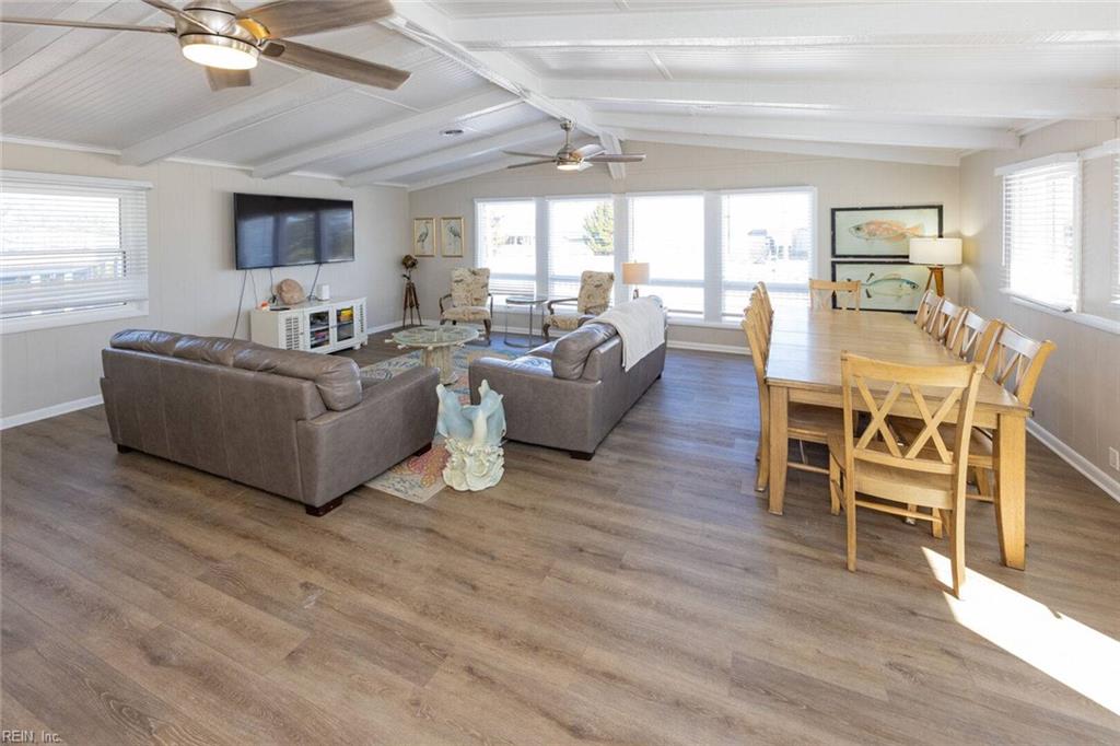 3661 Sandfiddler Rd Property Photo 3