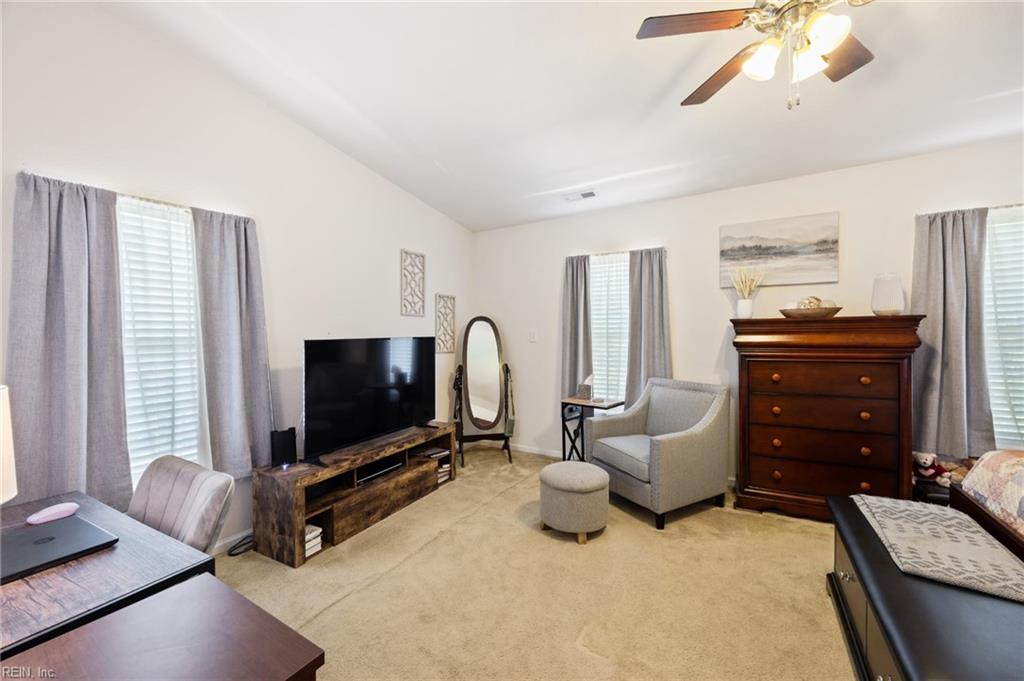 301 Teton Cir Property Photo 4