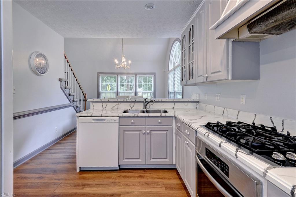 100 E Wedgwood Dr Property Photo 14