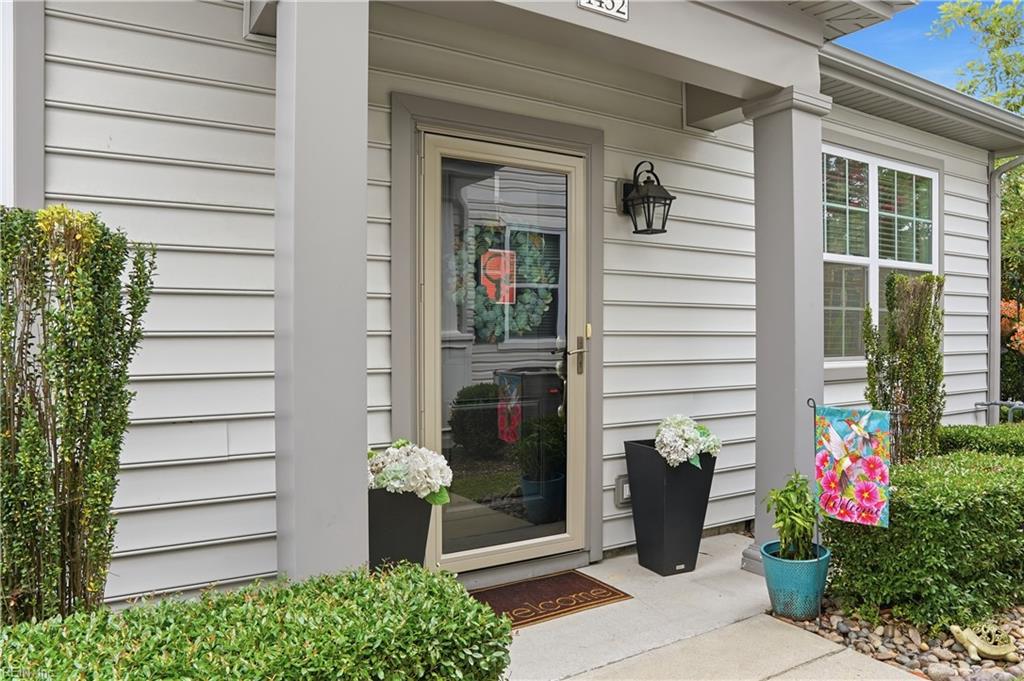 4452 Turnworth Arch Property Photo 1