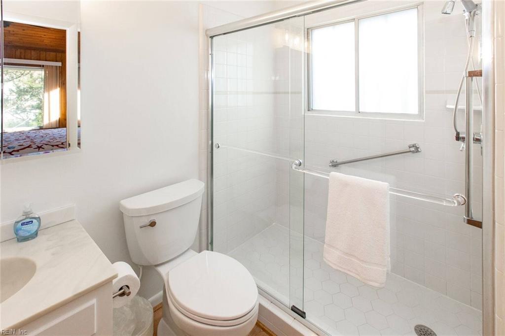 2305 Sandfiddler Rd Property Photo 10