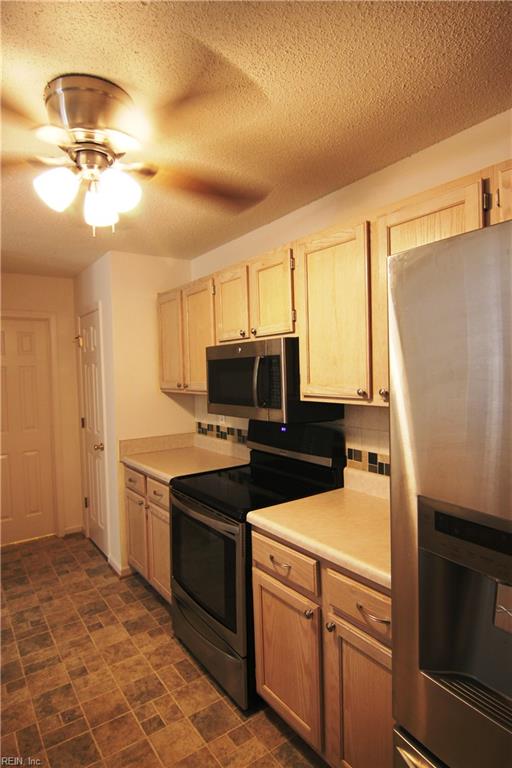 1641 Orchard Grove Dr Property Photo 21
