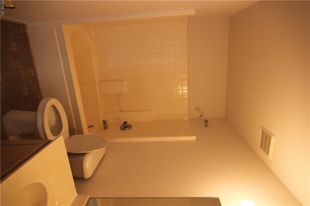 1641 Orchard Grove Dr Property Photo 28