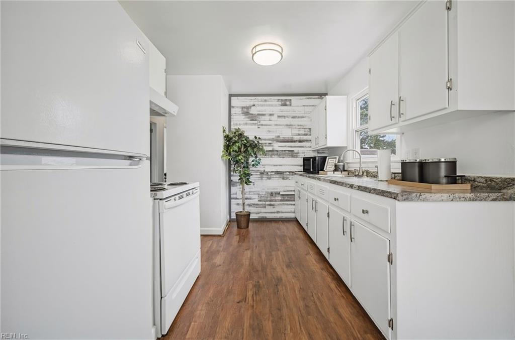 4814 82nd St Property Photo 14
