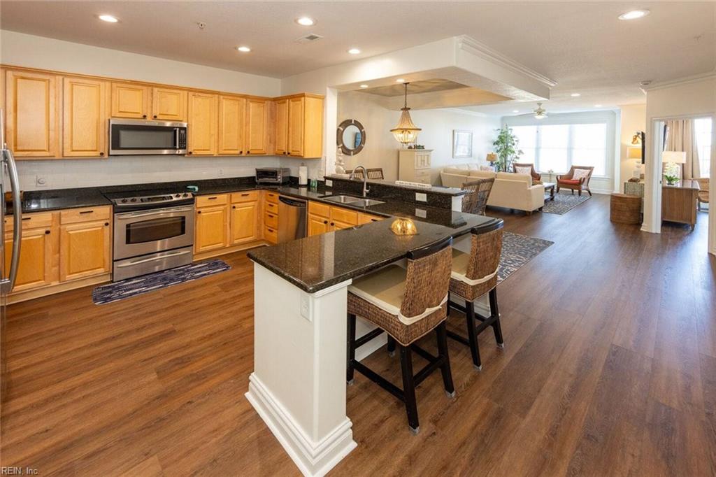 204 Sandbridge Rd Property Photo 2