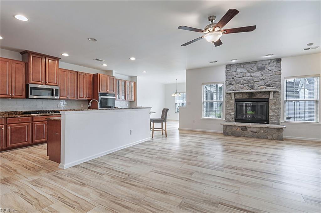 510 Loggerhead Dr Property Photo 3