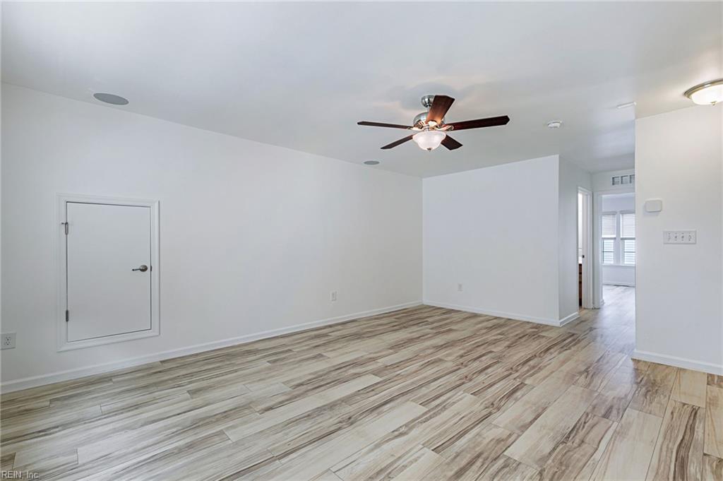 510 Loggerhead Dr Property Photo 24