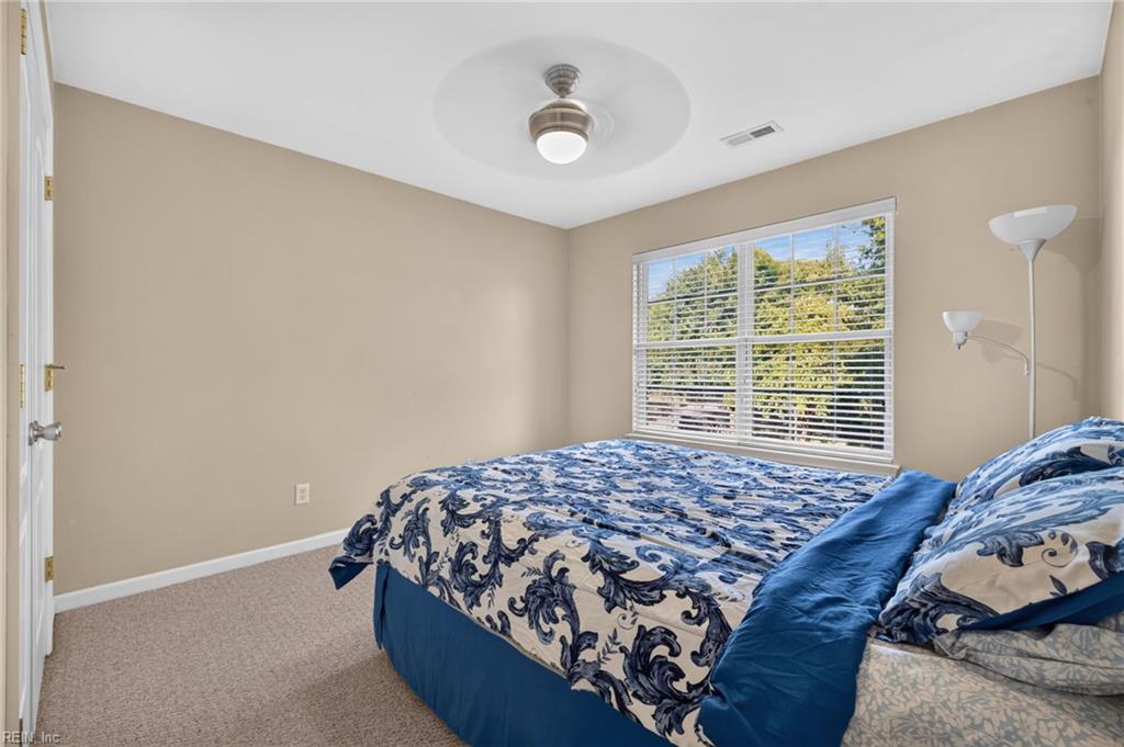 948 Stanhope Gdns Property Photo 33