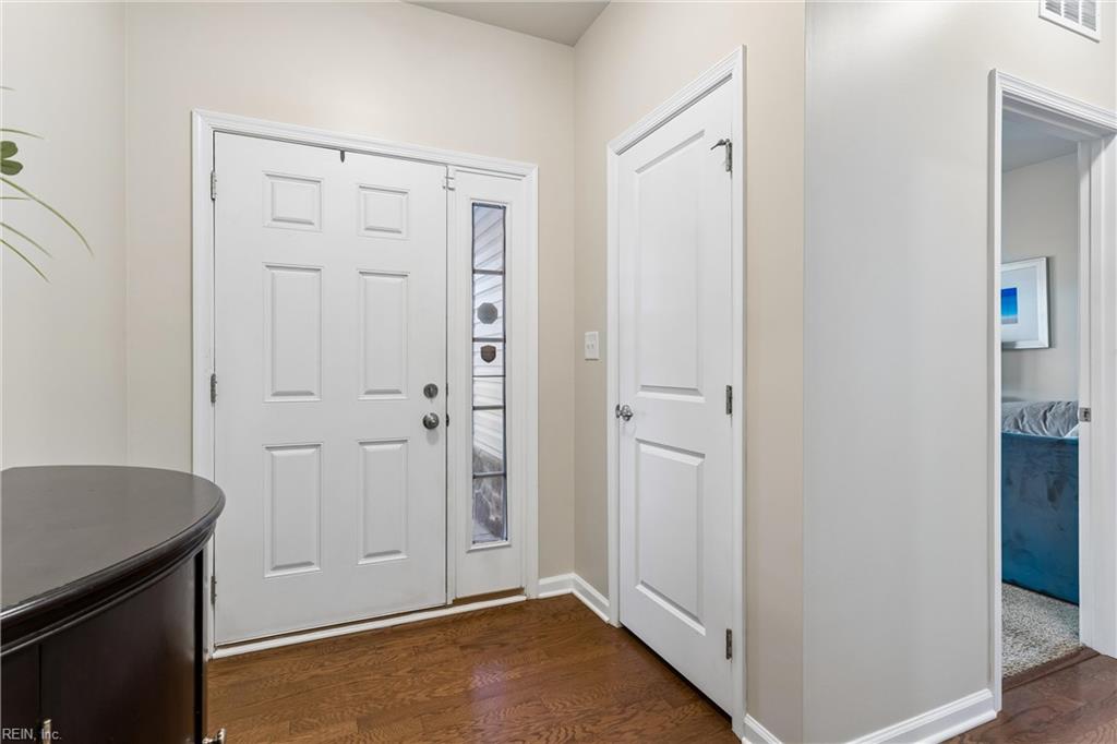 505 Loggerhead Dr Property Photo 8
