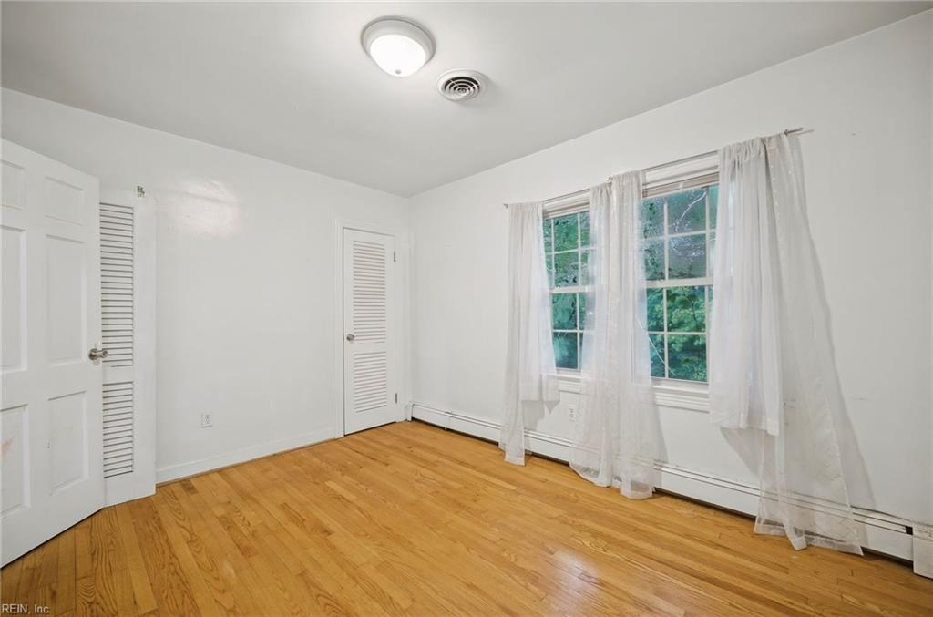 916 Maryland Ave Property Photo 13
