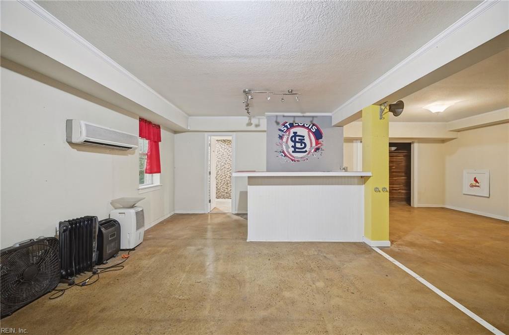 916 Maryland Ave Property Photo 18