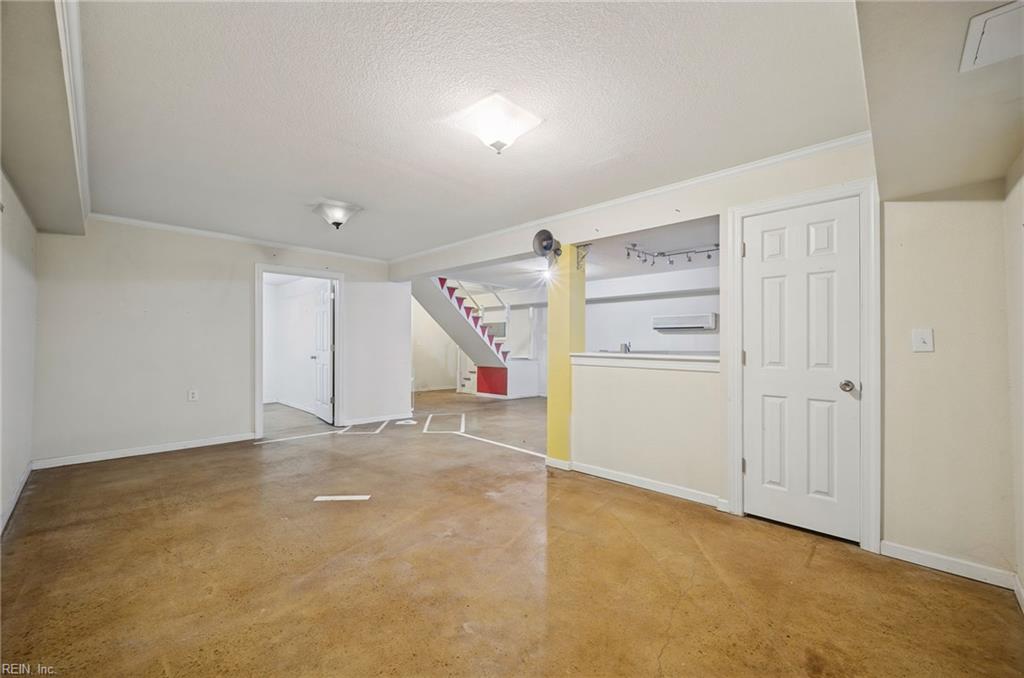 916 Maryland Ave Property Photo 21