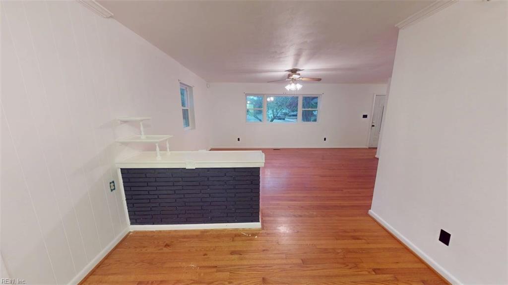 58 College Pl Property Photo 11