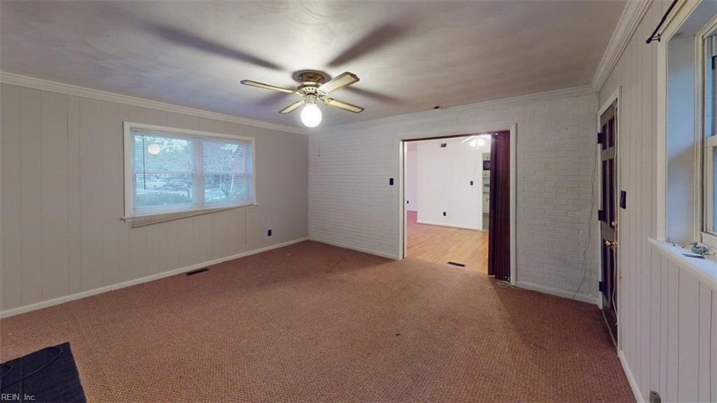58 College Pl Property Photo 33
